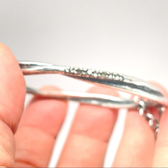 Set of 4 Antiqued Jessica Simpson Bangle Bracelets - Picture 5 of 7